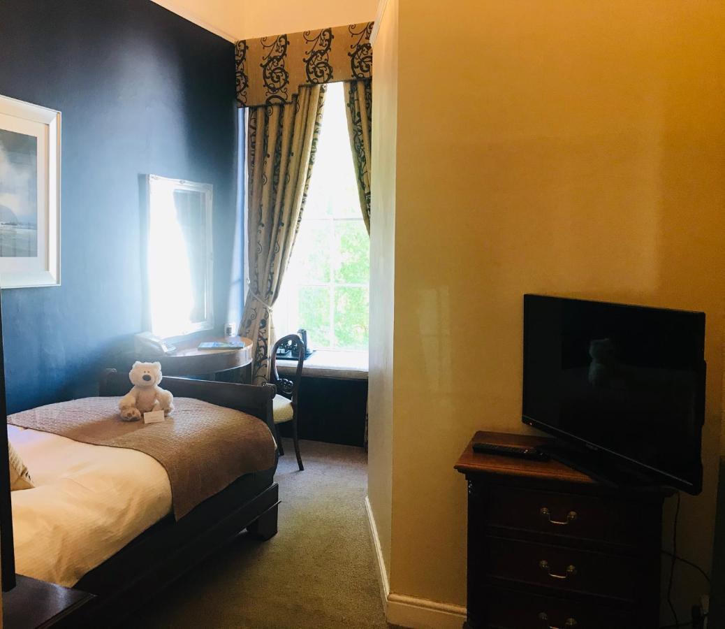 Clarence Court Hotel Cheltenham Extérieur photo