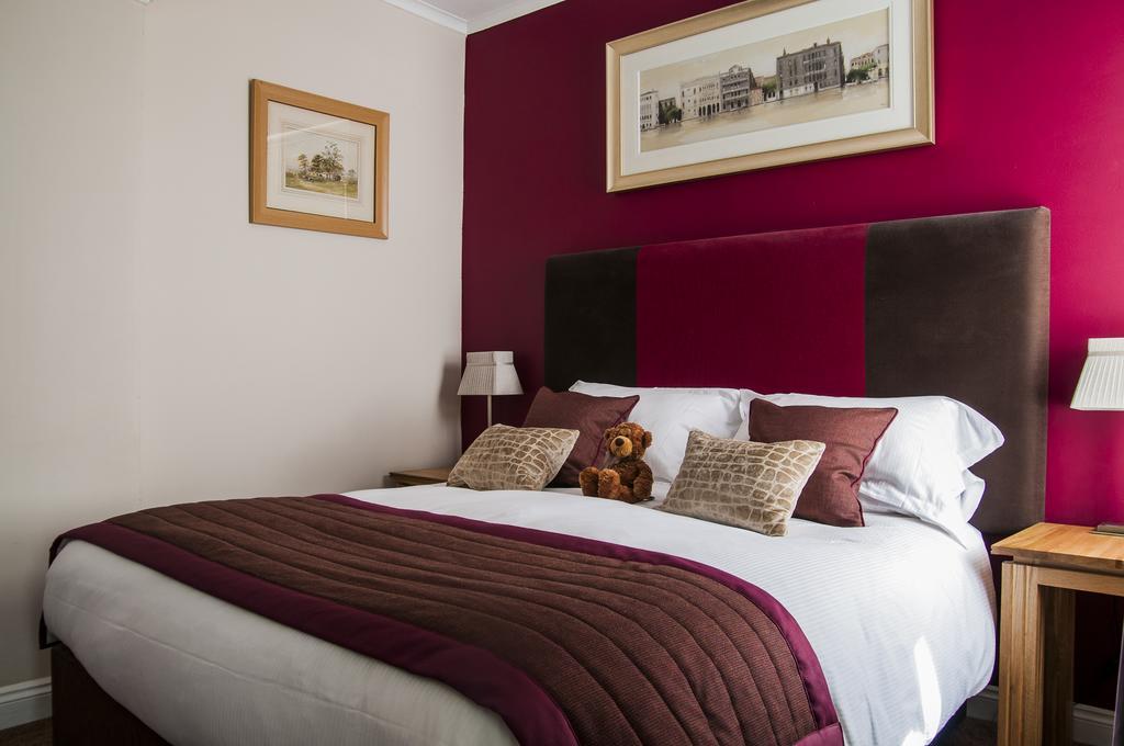Clarence Court Hotel Cheltenham Extérieur photo