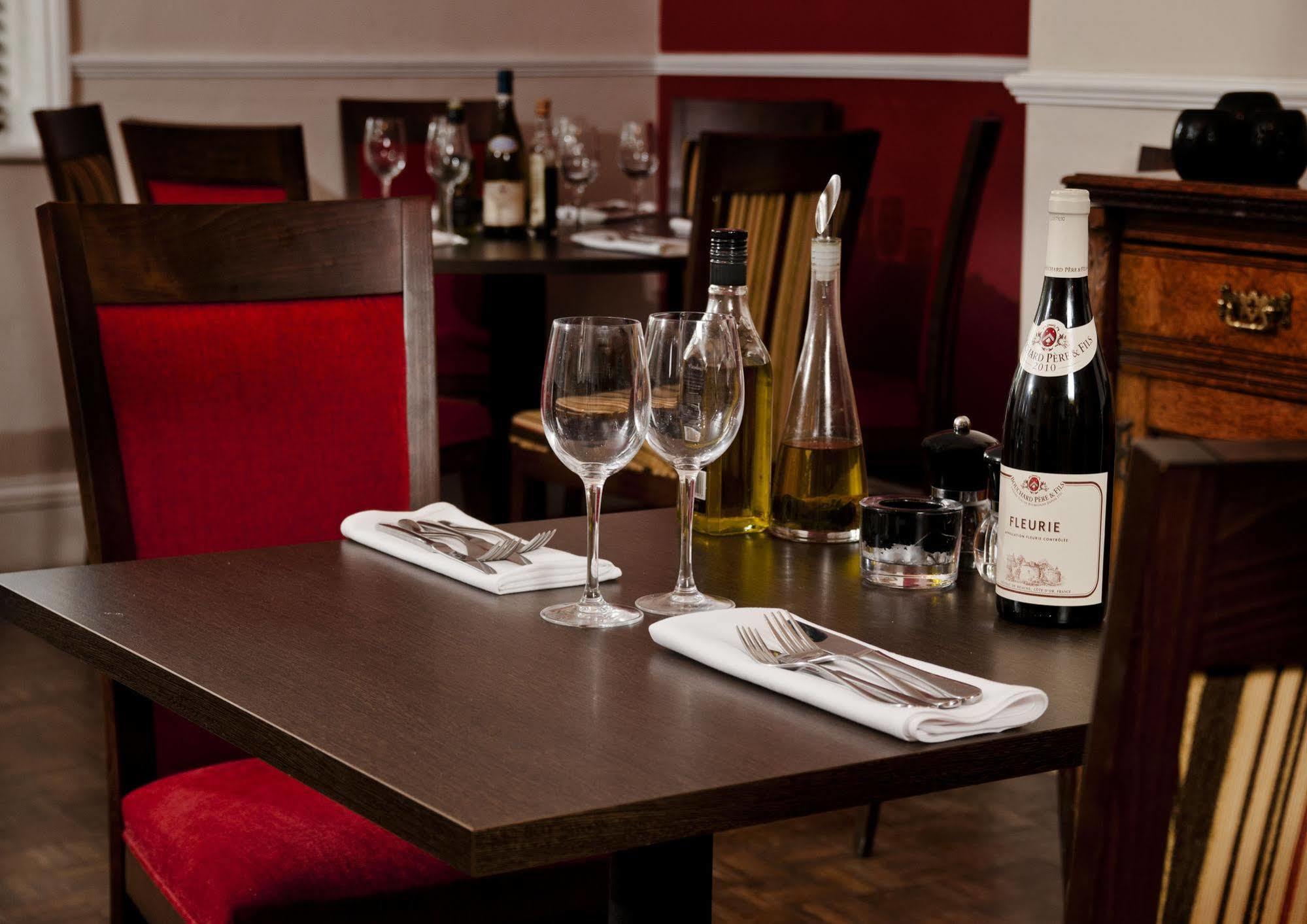 Clarence Court Hotel Cheltenham Extérieur photo