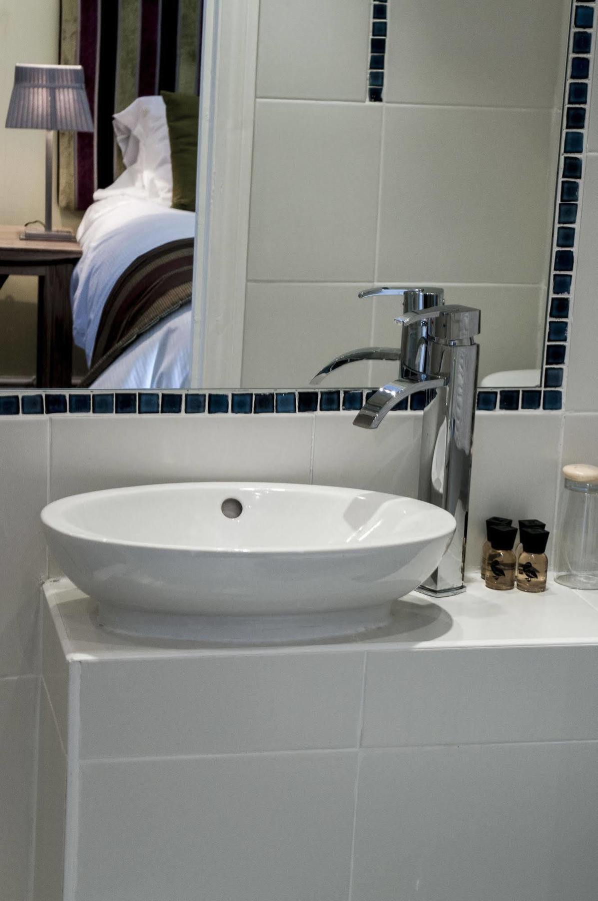 Clarence Court Hotel Cheltenham Extérieur photo